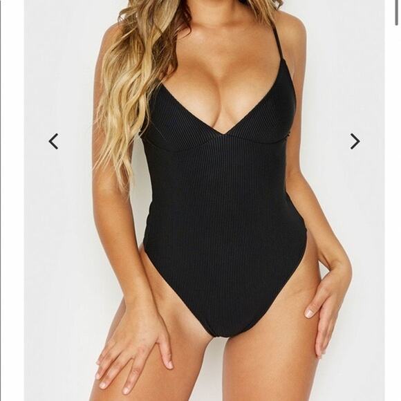 Frankies Bikini Mojave One Piece black S - Picture 1 of 6